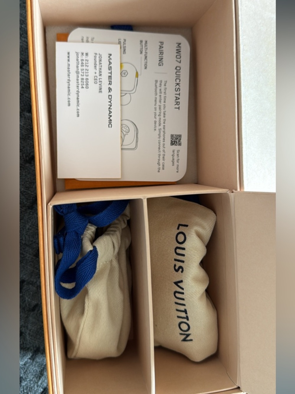 Louis Vuitton - Master Dynamic M07 Earbuds - Picture 2 of 4